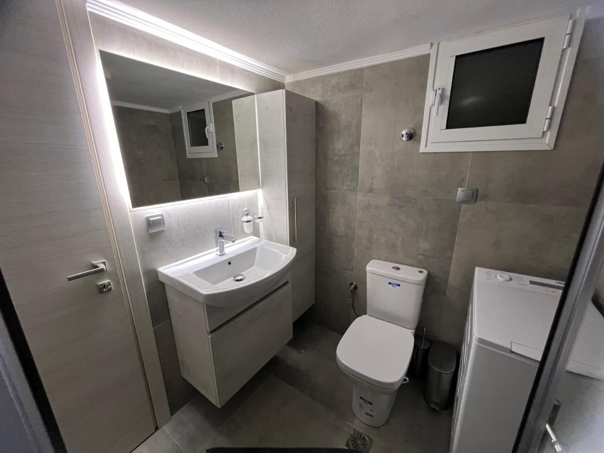Serres City Center Modern Apartment Bagian luar foto