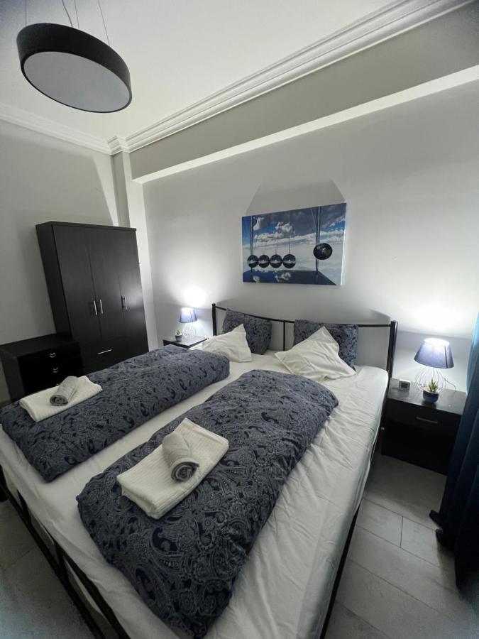 Serres City Center Modern Apartment Bagian luar foto