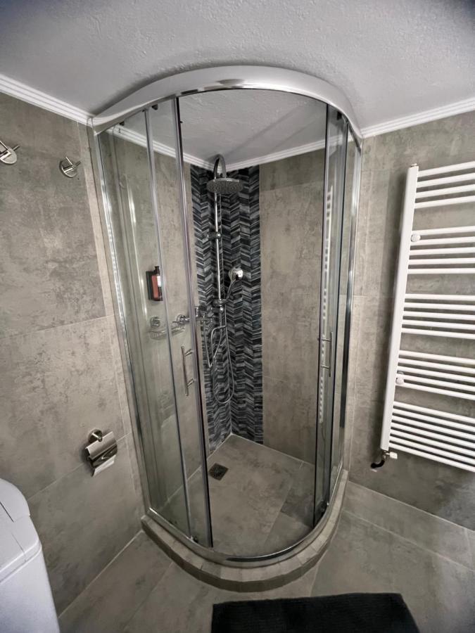 Serres City Center Modern Apartment Bagian luar foto